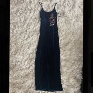 Brand New Adrianna Papell Blue Velvet Evening Gown